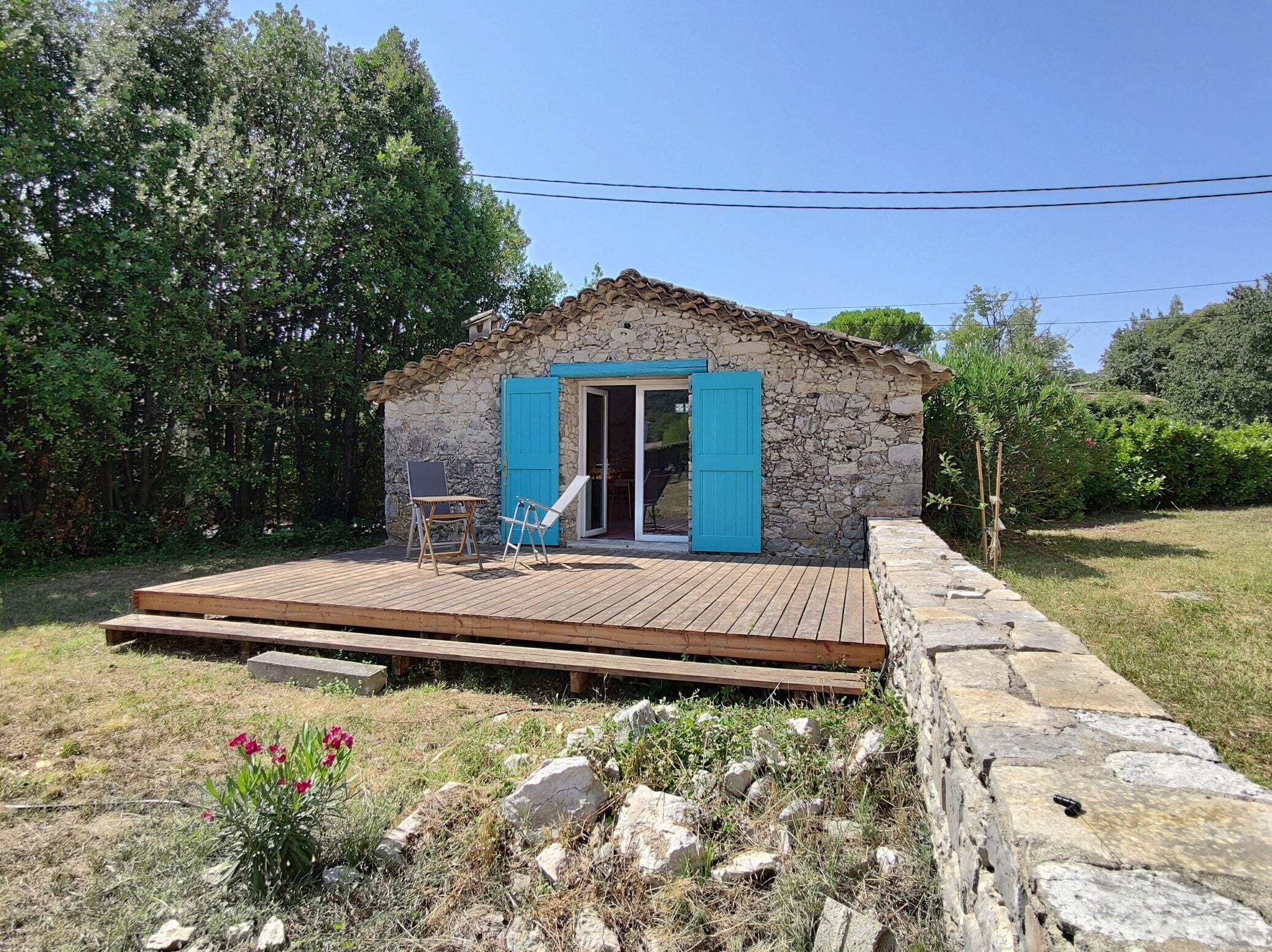 Mazet 1823 : Studio, Proche Centre Village, Terrasse & Jardin