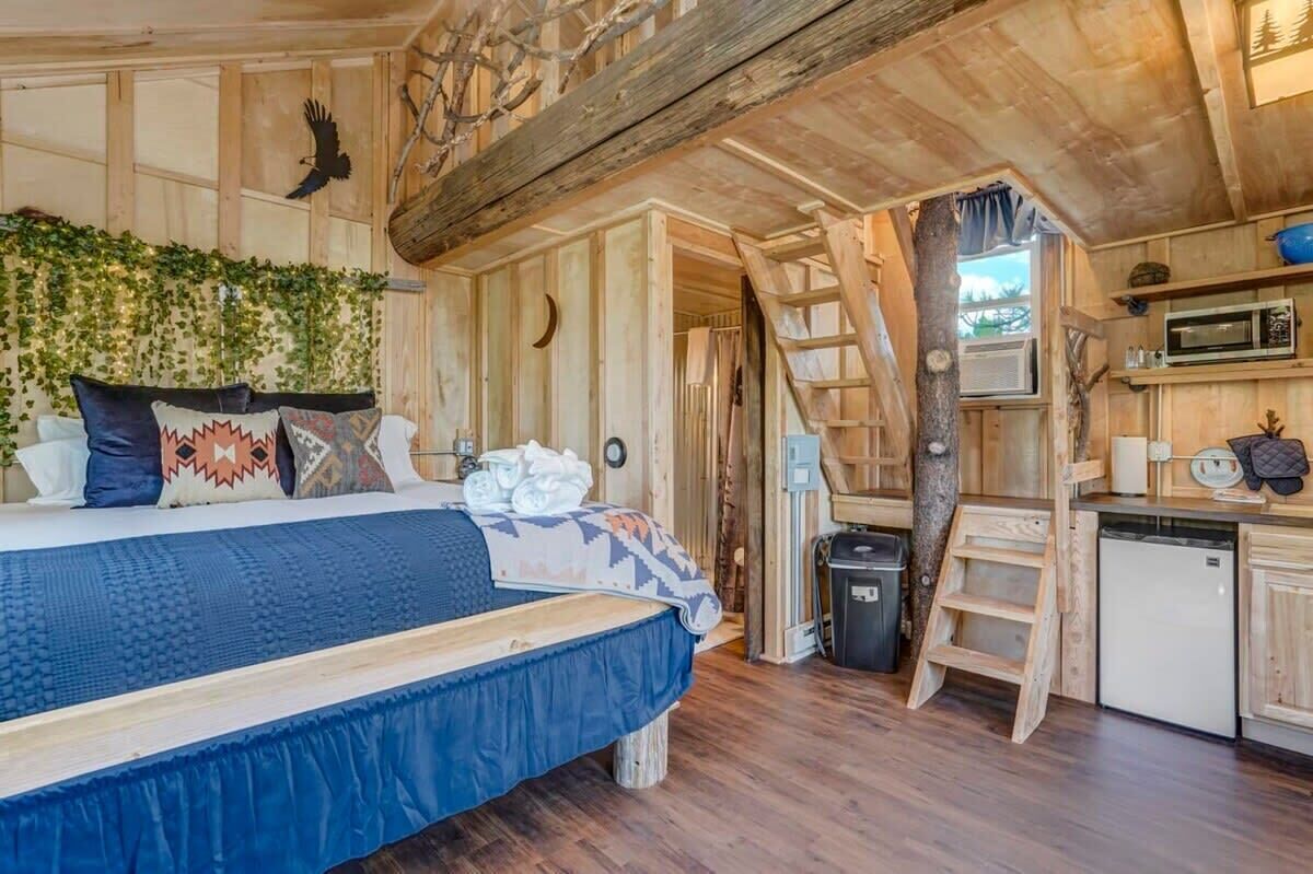 1 habitación, escritorio, tabla de planchar con plancha y wifi 