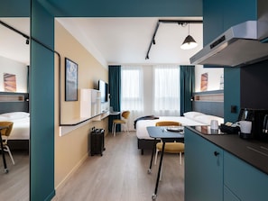 Studio, 1 Double Bed | In-room safe, desk, laptop workspace, blackout drapes