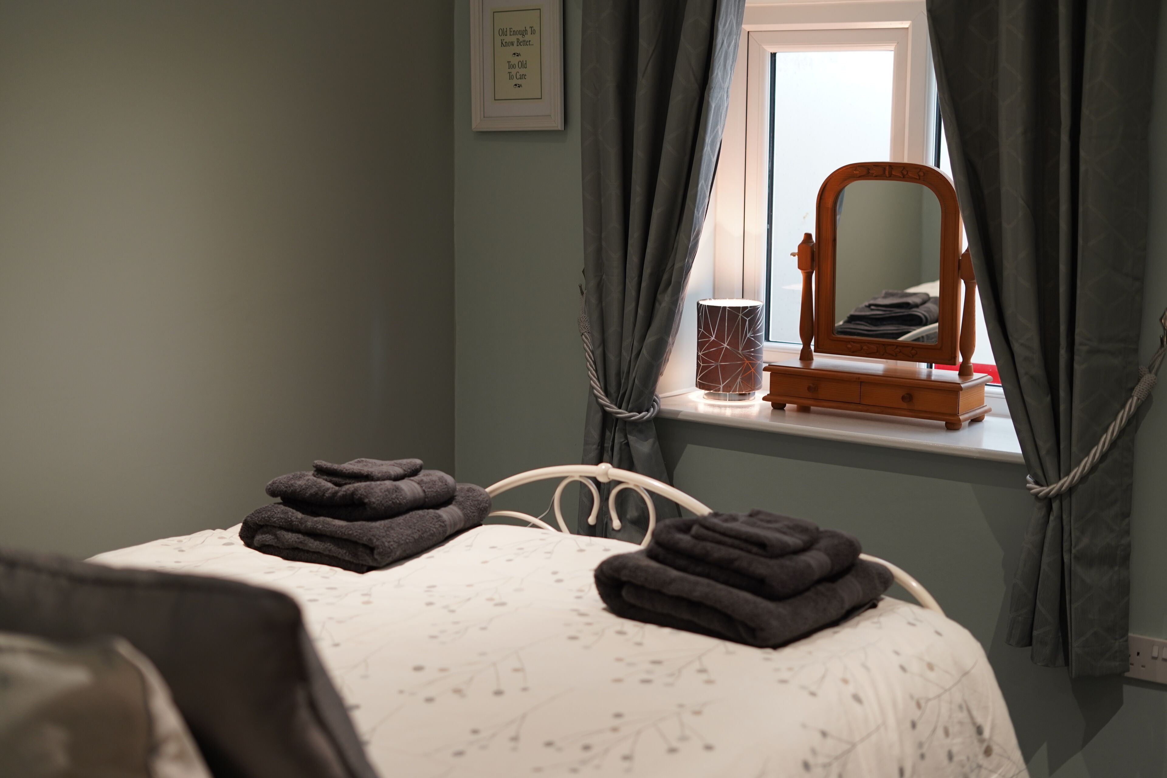 2 多间卧室、WiFi