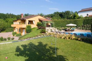 Exterior - Large outdoor with privacy, Heated pool 60m2 , Gamesroom ,Wellness, Garden (Karojba)
