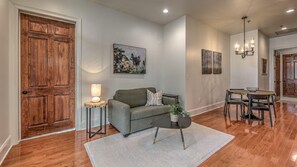 公寓式客房, 2 间卧室 | 客厅