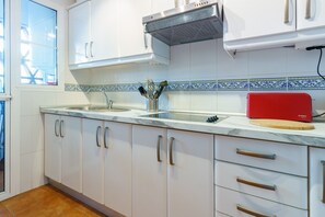 冰箱、微波炉、炉灶、茶具/咖啡用具