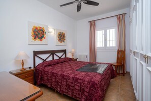 2 bedrooms, free WiFi, bed sheets - Holiday Apartment '7A Allyson' with Pool, Private Garden & Wi-Fi (El Paraiso)