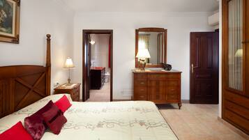 2 habitaciones, wifi gratis y ropa de cama