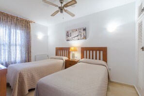 1 bedroom, iron/ironing board, free WiFi, bed sheets - Apartment '9A Escorpio' with Mountain View, Pool & Wi-Fi (El Paraiso)