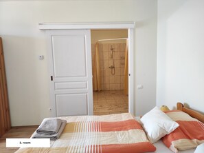 Standard Room | Bathroom