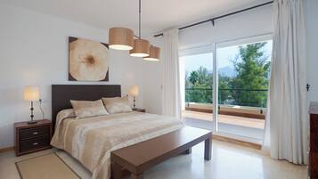 3 chambres, fer et planche Ă  repasser, Wi-Fi gratuit, draps fournis