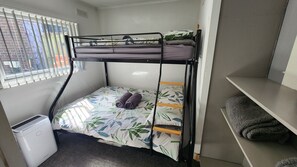 2 makuuhuonetta, ilmainen Wi-Fi, vuodevaatteet