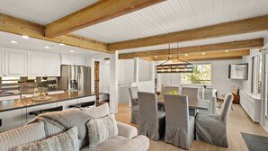 Appart'hôtel, 2 chambres | Coin séjour