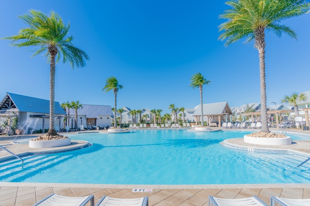 Absolutely Paradise Ii 3 Bedroom Townhouse by Redawning