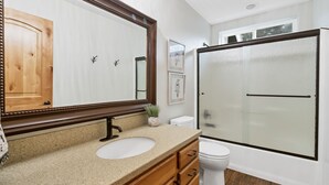 Maison, 3 chambres | Salle de bain