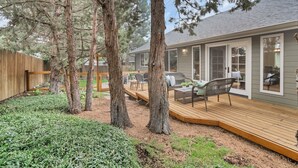 Maison, 3 chambres | Balcon