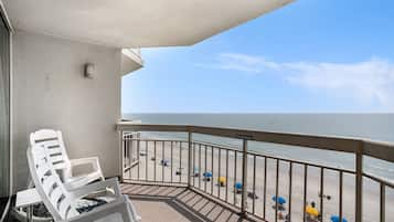 Condo, 2 quartos | Área da propriedade