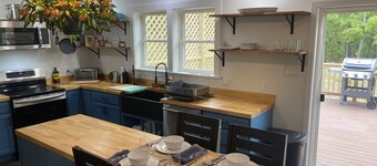 Big Blue spectacular mountain view - great hiking trails