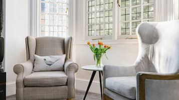 Premium Double Room | Hypo-allergenic bedding, in-room safe, desk, laptop workspace