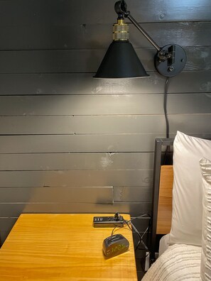 2 多间卧室、熨斗/熨衣板、WiFi、床单