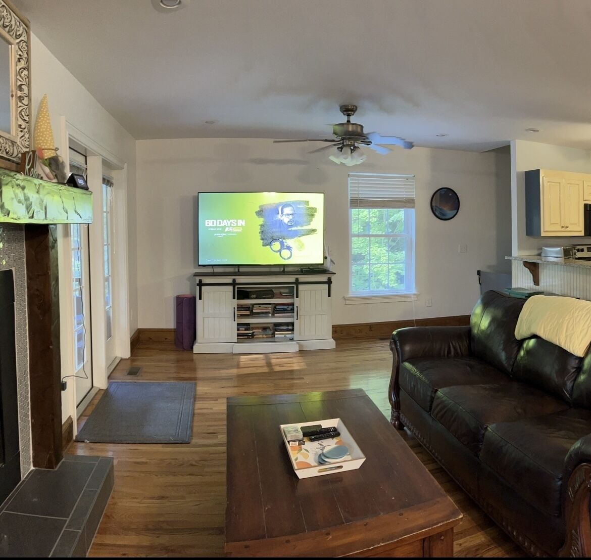 NEW!Lakefront retreat with huge dock, private cove. Perfect for Clemson Football