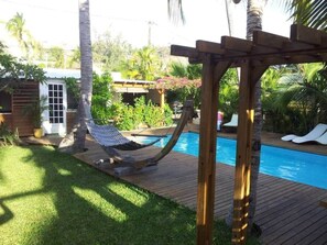 Outdoor pool - Frangipanier, suite-apart, swimm. pool, access sea (Saint Paul)