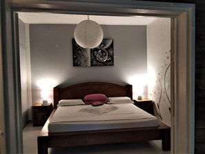 1 bedroom, in-room safe, iron/ironing board, WiFi - Studio Romantique -accès direct à la mer -Piscine (Saint Paul)