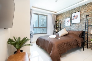 Executive Suite, 2 Bedrooms, Pool View, Poolside | 2 bedrooms, premium bedding, in-room safe, individually decorated
