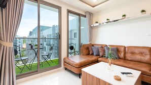 Ảnh chưa phân loại, 5 trong số 37 ảnh, nút