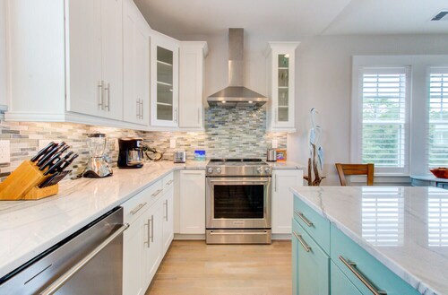 SFW32115: Kure Cove- Brand new townhome in Kure Beach w/ Community Pool!