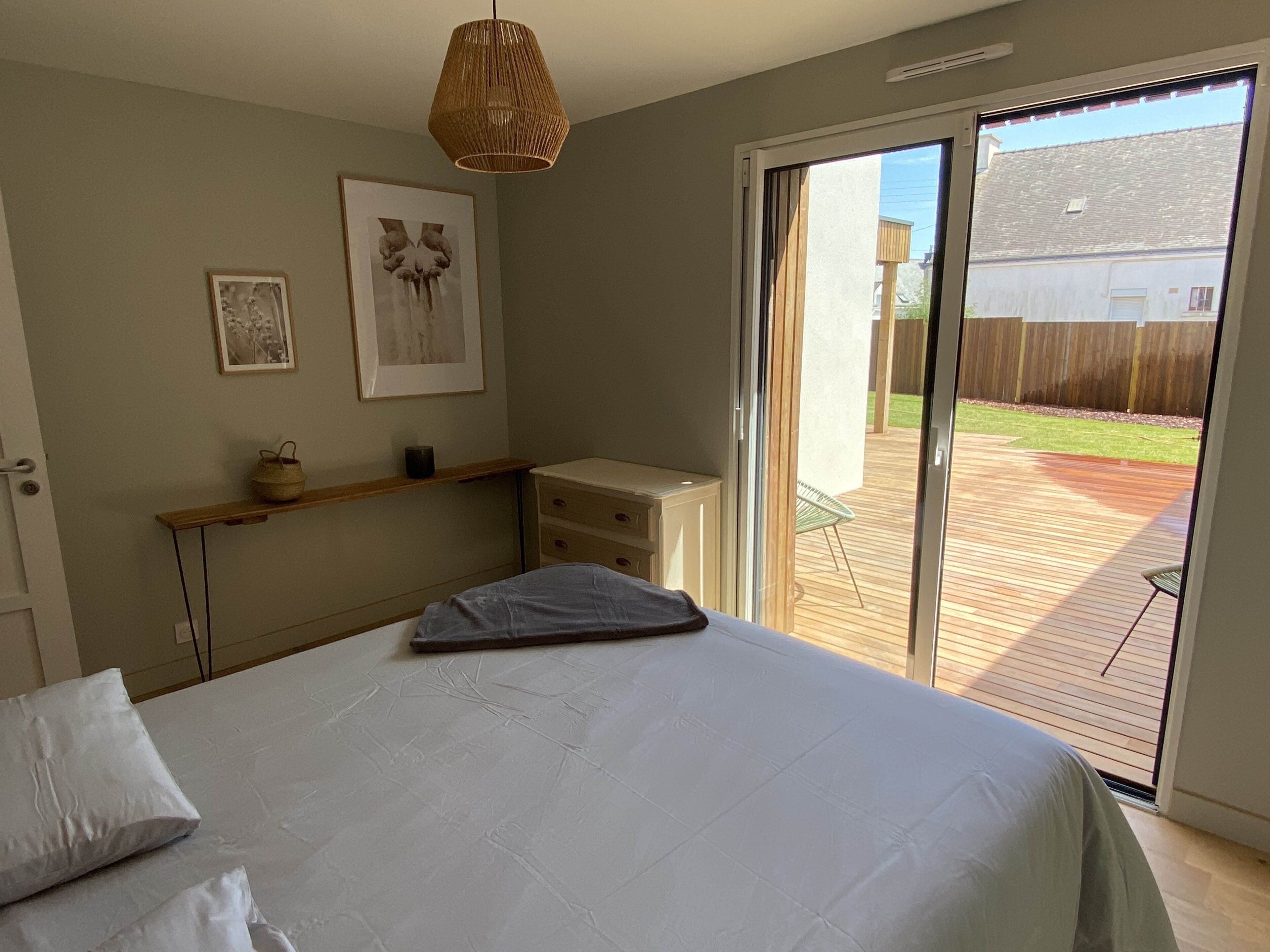 Villa with indoor pool, close to the beaches