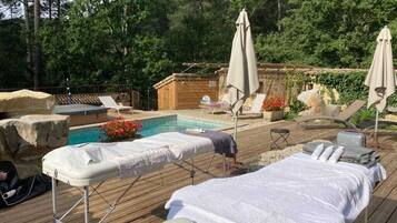 Piscine extérieure, piscine chauffée