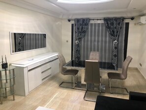 Dining - Ngor cosy apartment near the sea (Dakar)
