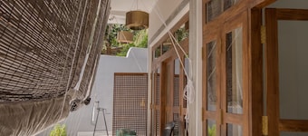 Coco Lodge Apartment Galle, spacious, stylish apartment