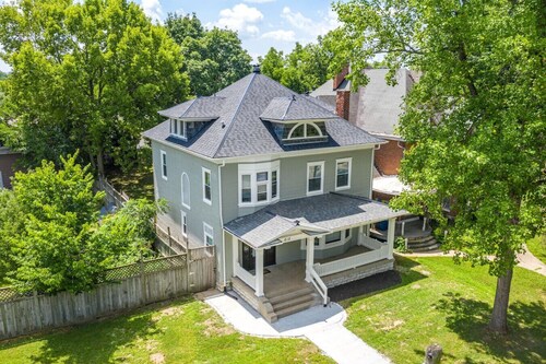 Spacious 4BR Historic Home Near Downtown Dayton