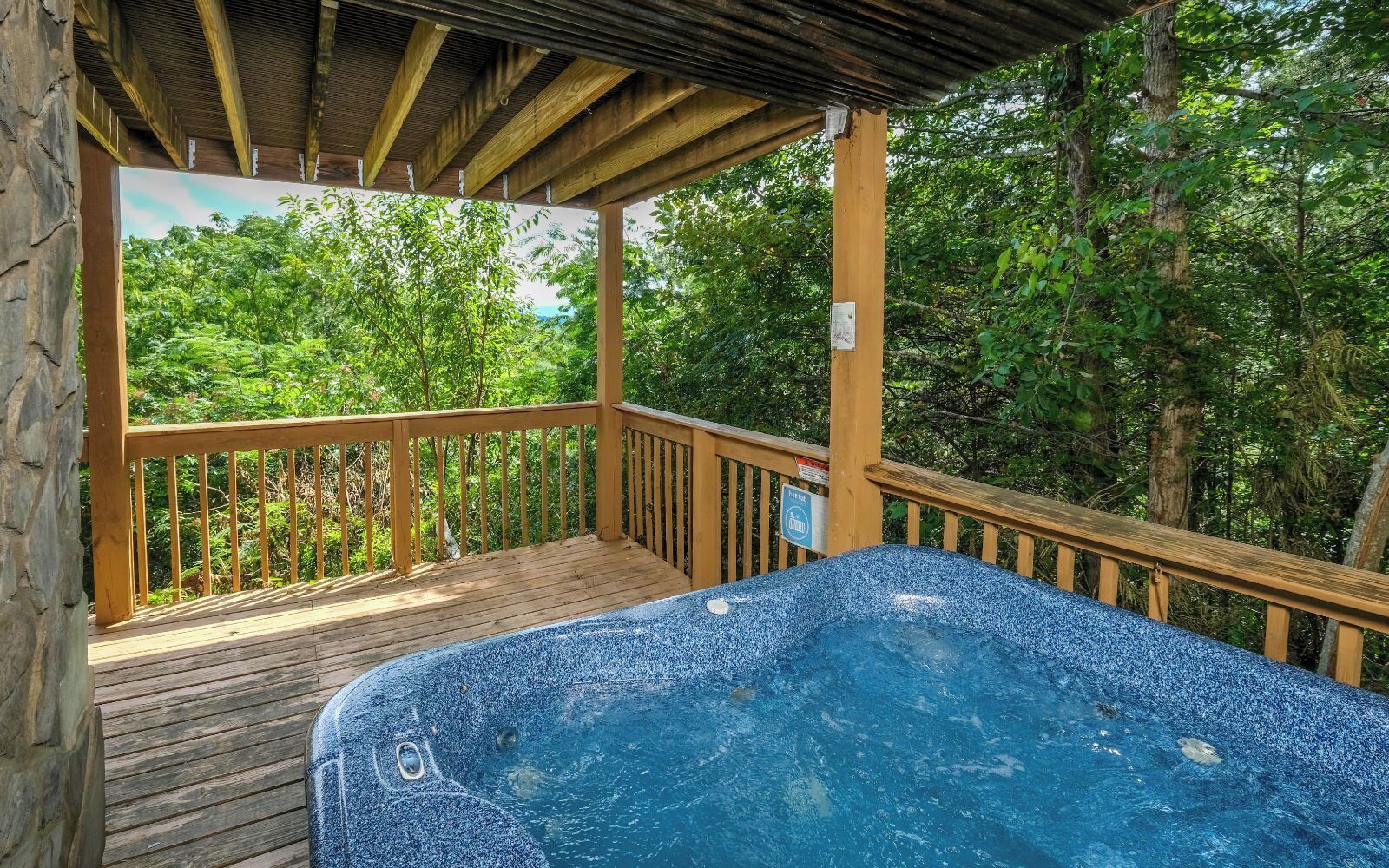 Bow Vista - Lush Scenery, Hot Tub, Shoot Pool