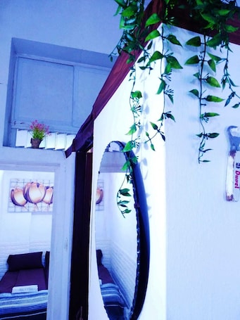 Basic Apartment | Front of property. Central Jerusalem