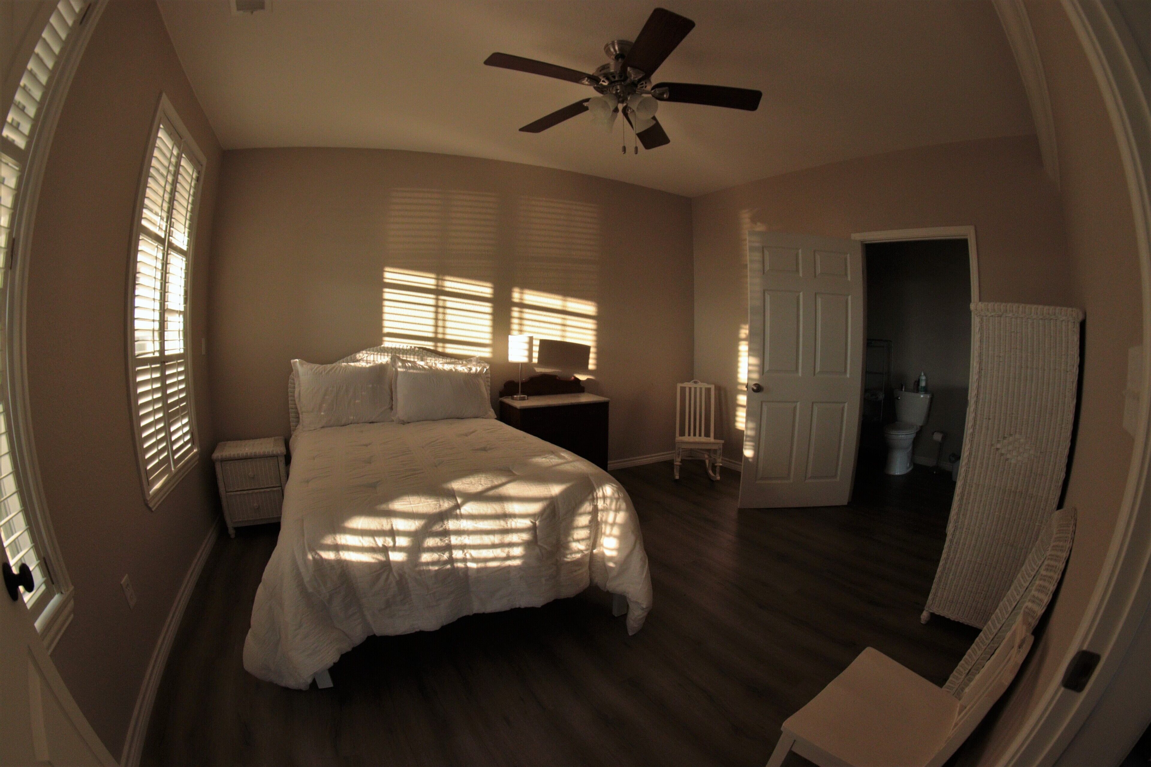 Cheerful Ranchette Overlooking Lake Whitney!