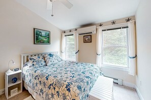 3 多间卧室、熨斗/熨衣板、WiFi、床单