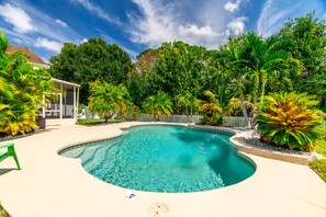 Piscine extérieure, piscine chauffée