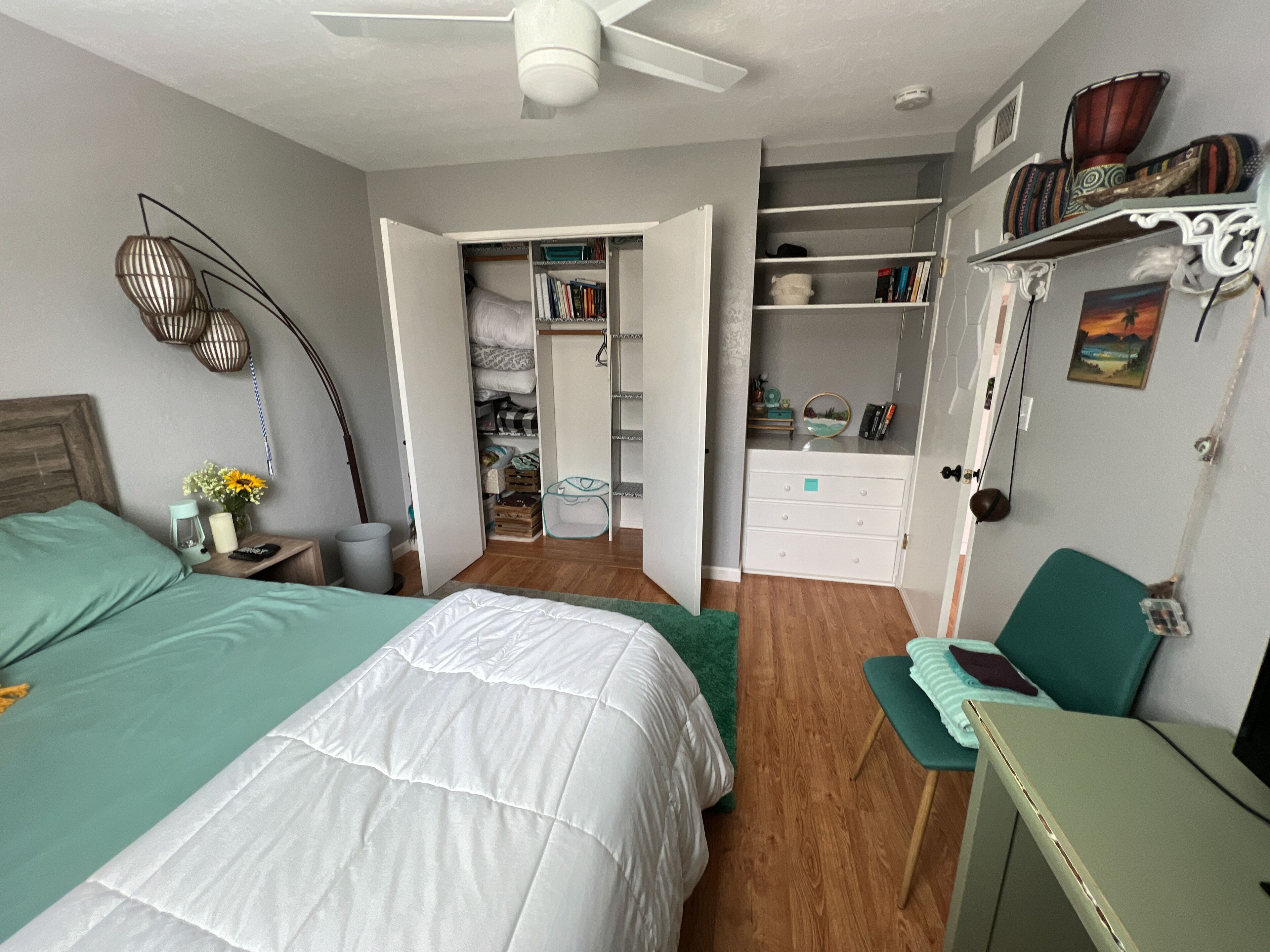 Cute mountain town, 3-5 mins from hospital, freeway, and downtown