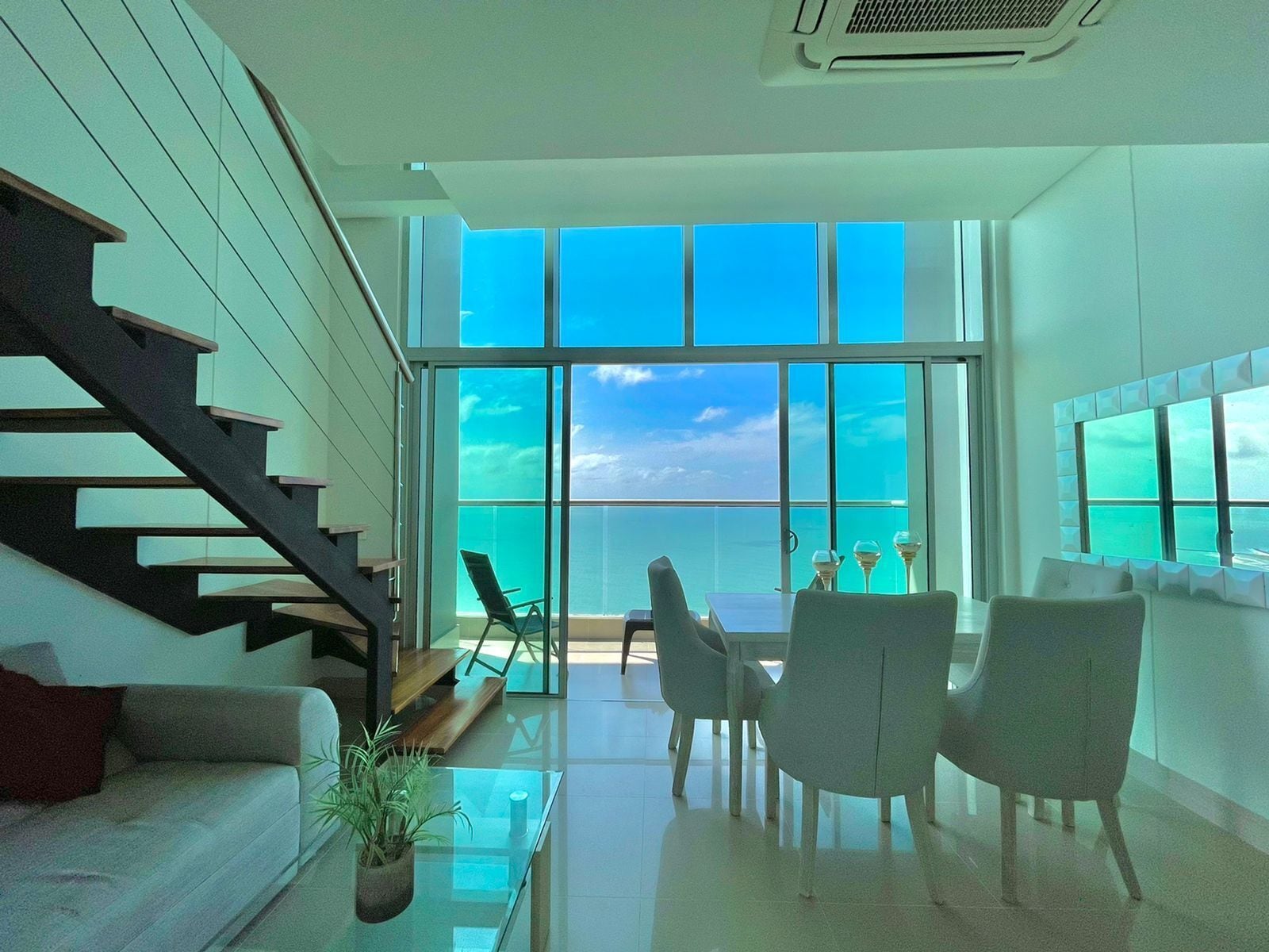 Beautiful Loft With Incredible View