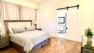 2 dormitorios, tabla de planchar con plancha, wifi y ropa de cama