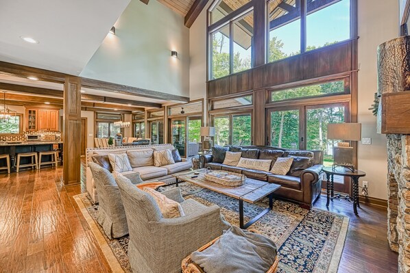 TV, fireplace, ping pong