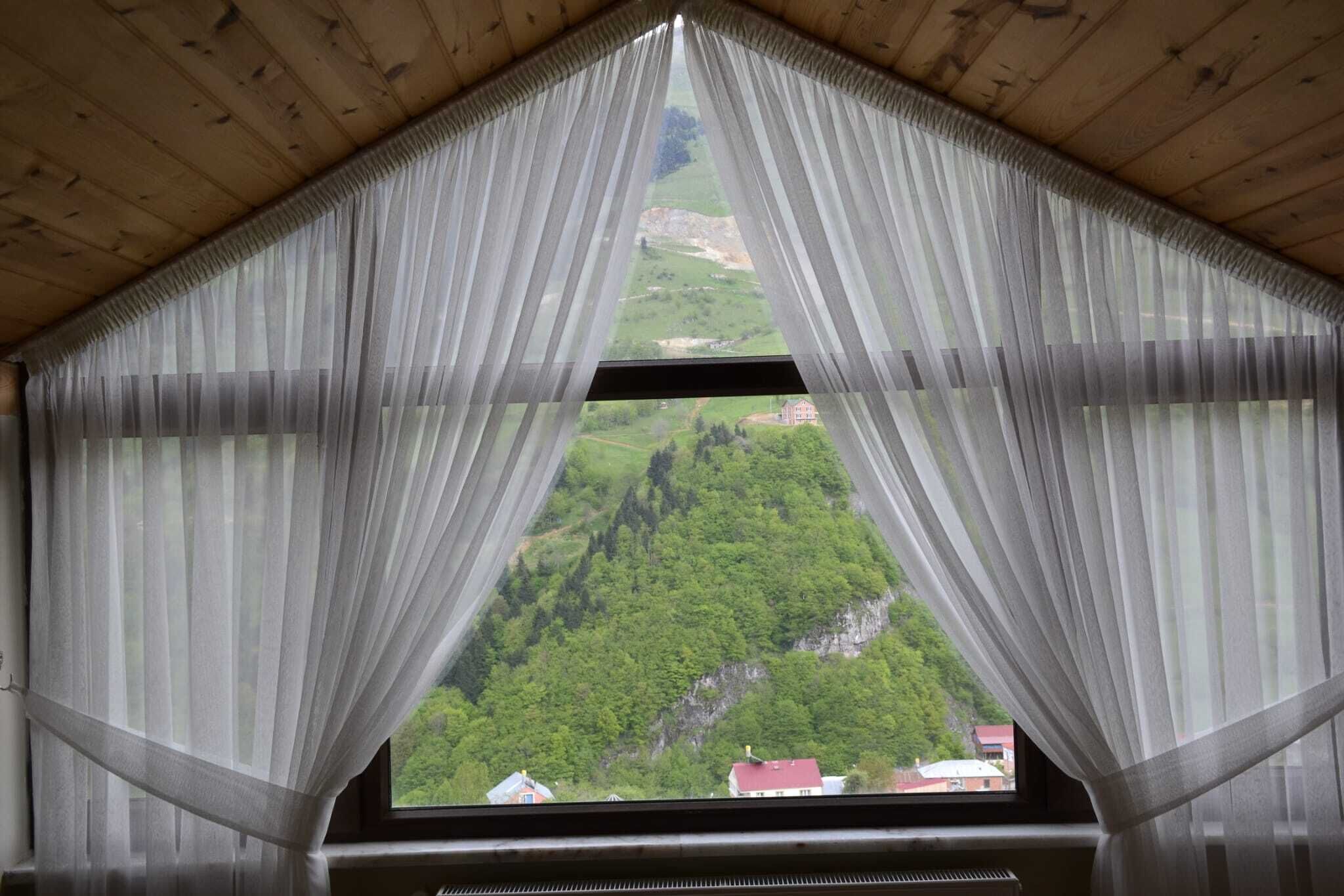 Desk, laptop workspace, free WiFi, bed sheets