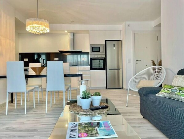Interior - Beautiful new apartment in Tarifa with views to the Strait of Gibraltar, very good location. (Tarifa)