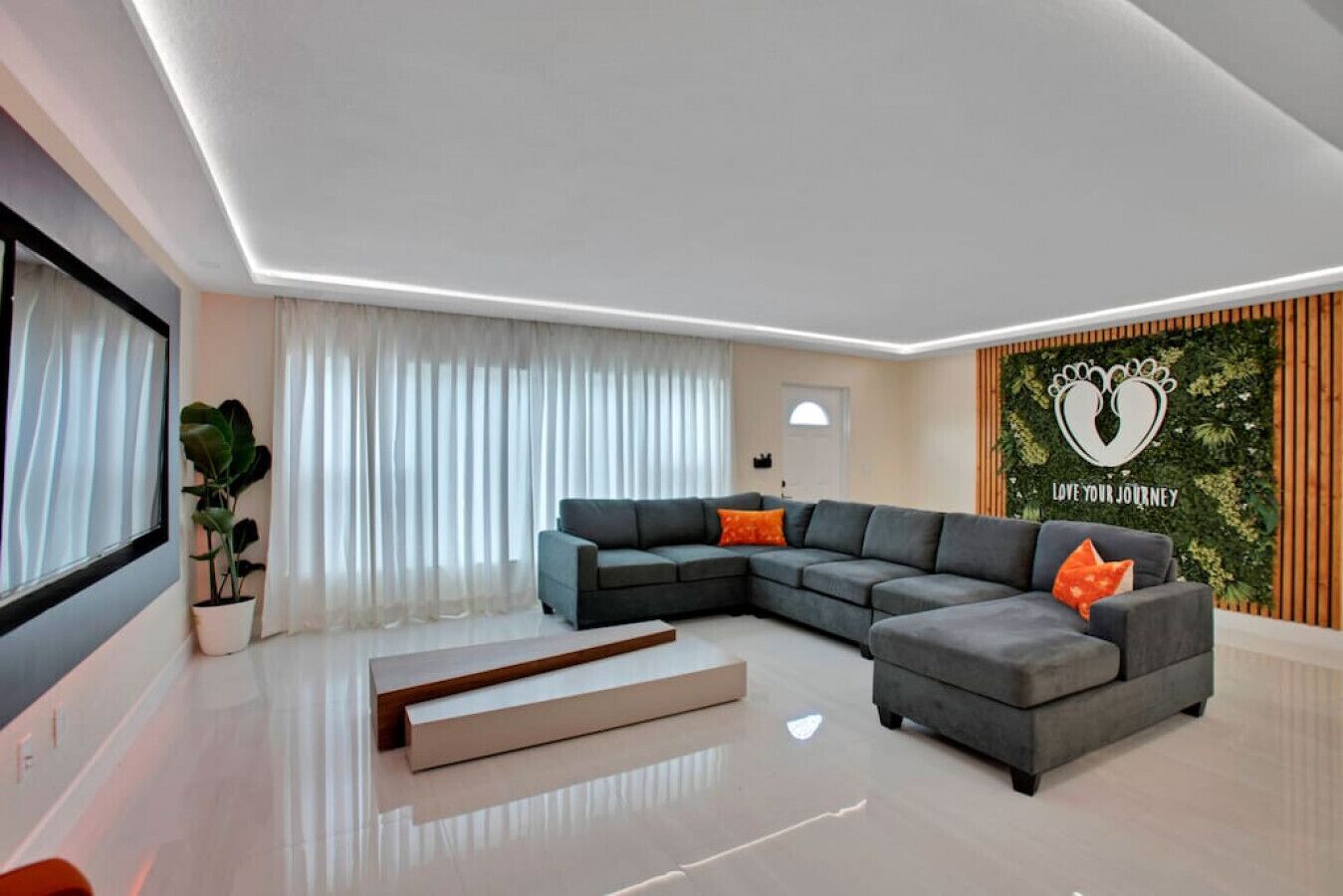 Love Ur Journey 2 Heated Pool Game Room Sleeps 13