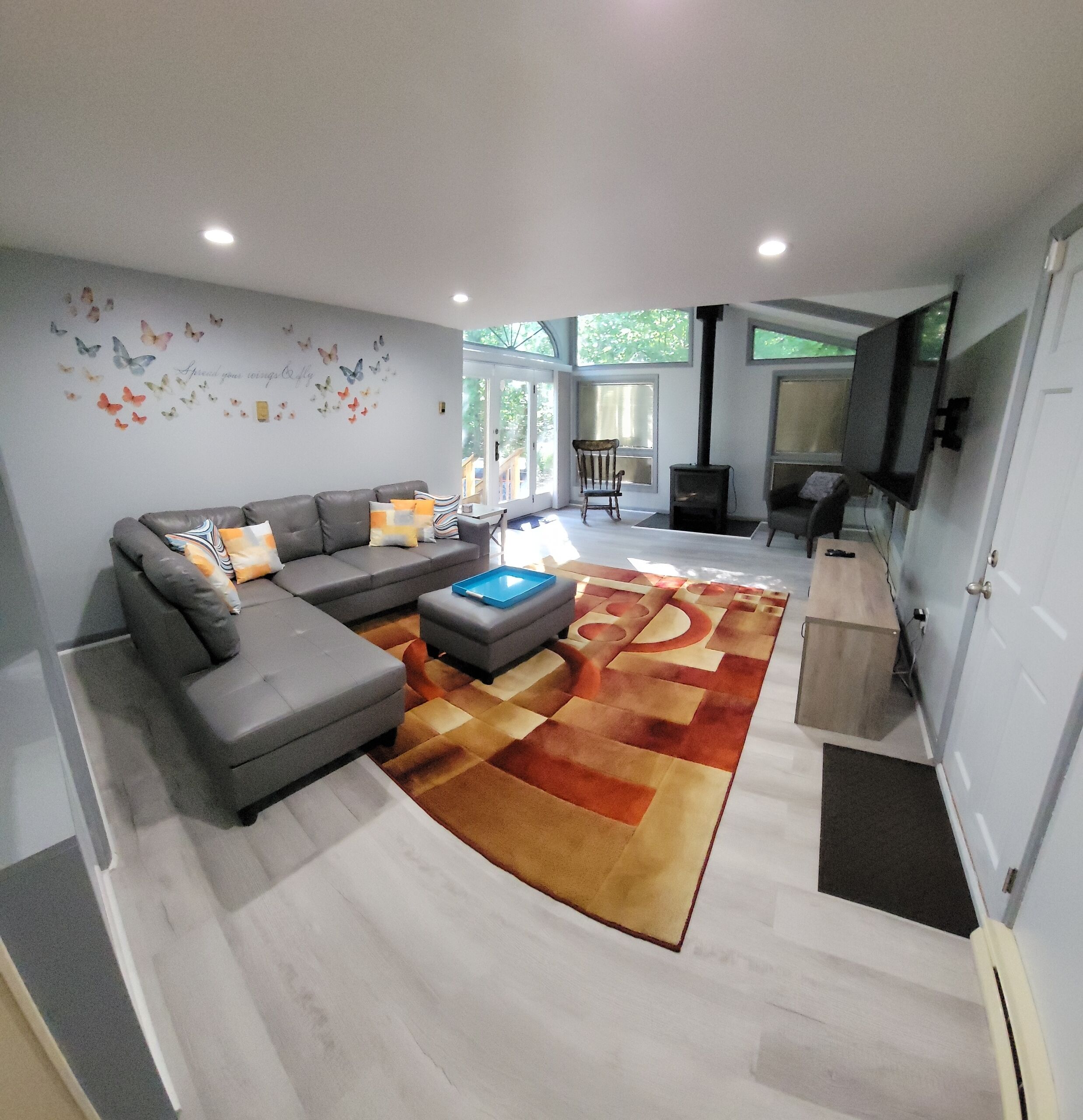 Peaceful Pocono Farm Oasis: Community pool & Games, Lake & beach<br>