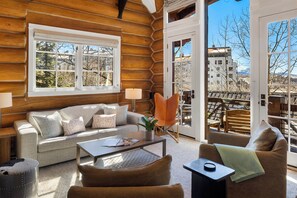 TV - Alpine Perfection: Easy Walk to hike, Dine and Shop (Mountain Village)