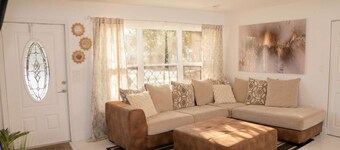 Cozy 3-BR Pompano Beach Home, 10 Min to Ocean!