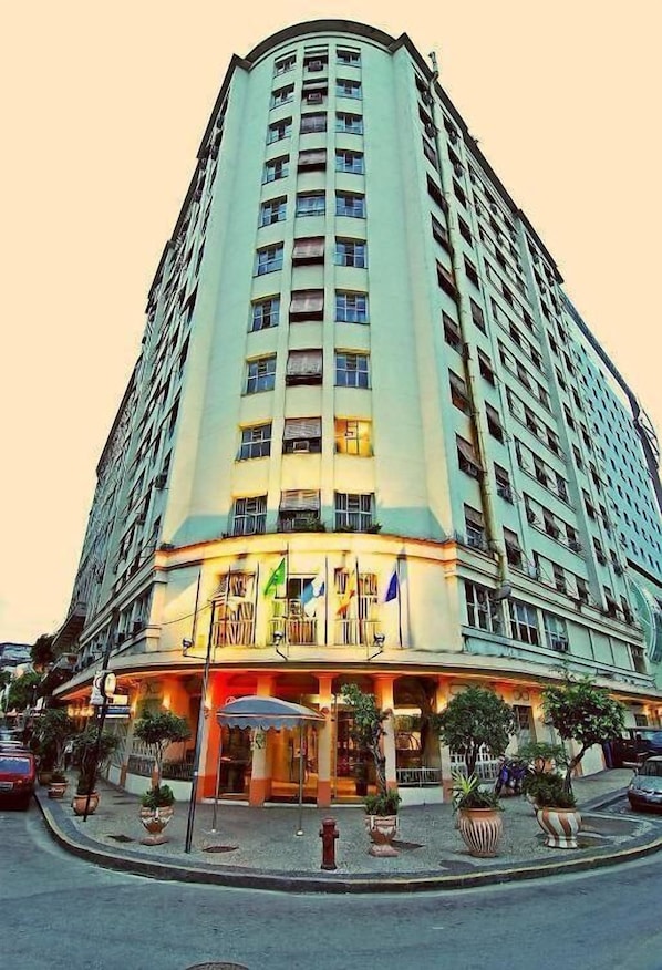 hotel-atl-ntico-tower-soft-opening-rio-de-janeiro-hotels
