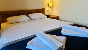 Standard-Doppel- oder -Zweibettzimmer, 1 Doppelbett