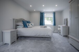 5 habitaciones, ropa de cama de alta calidad y ropa de cama 